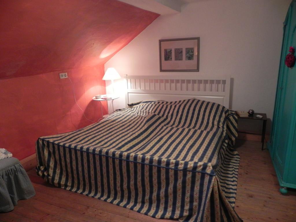 Villa Eisenwerk Wilhelmsburg Zimmer foto